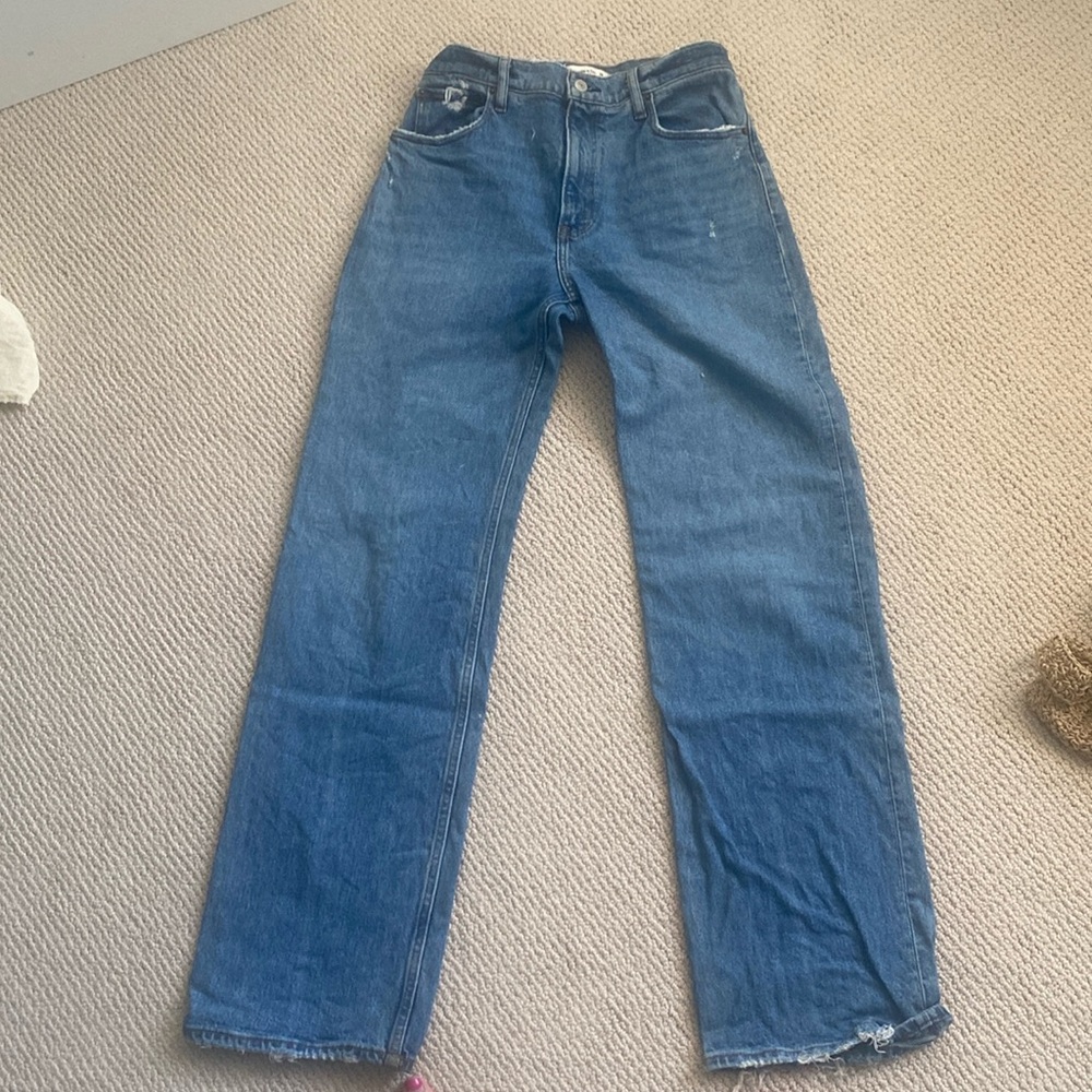Abercrombie- The 90’s Relaxed Jean High Rise